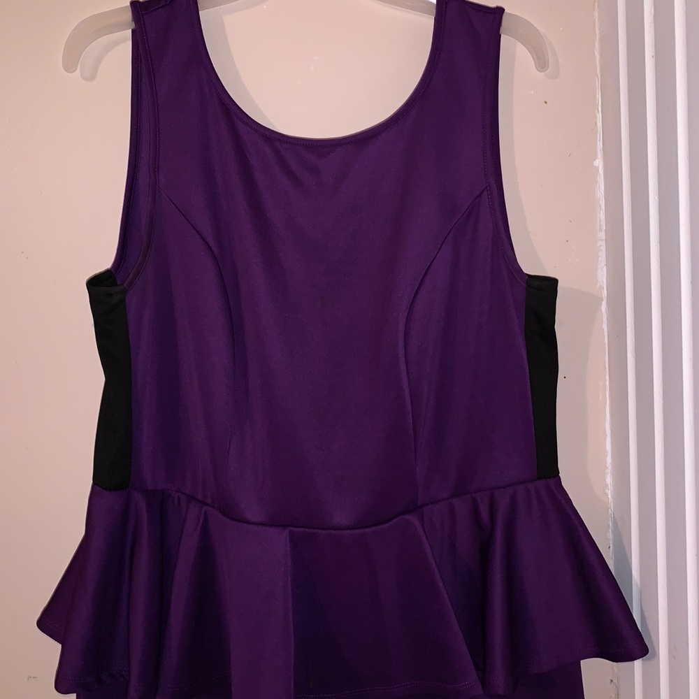 Formal dress - Picture 2 of 4